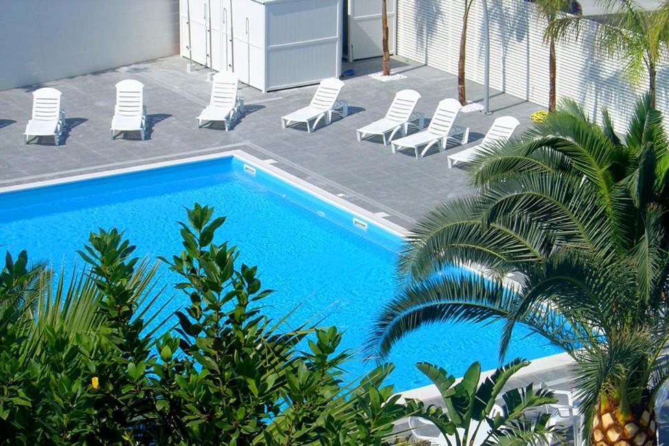 Hotel La Terrazza Барлетта Екстер'єр фото
